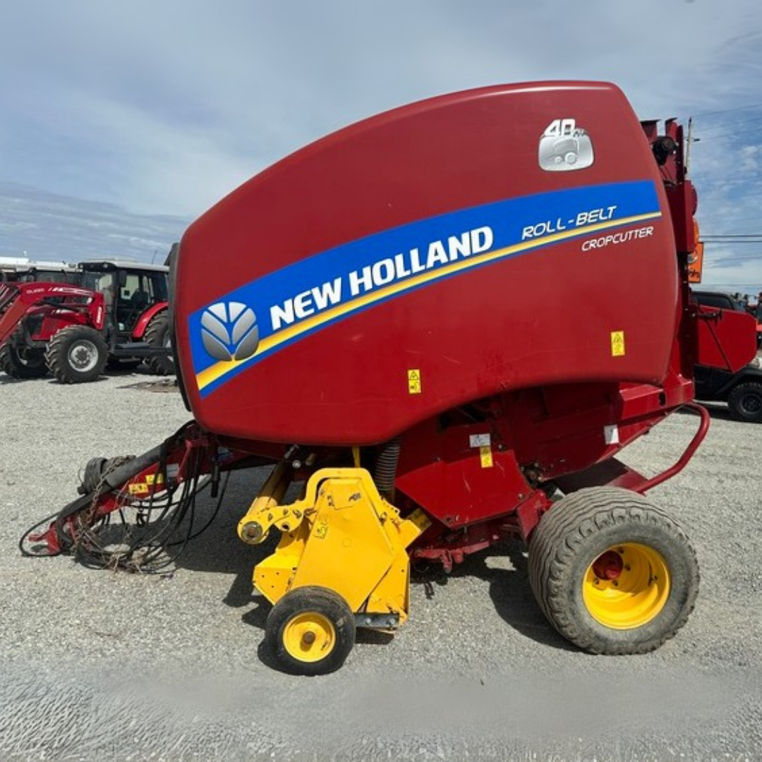Presse à balles New Holland BR7060 Usagée