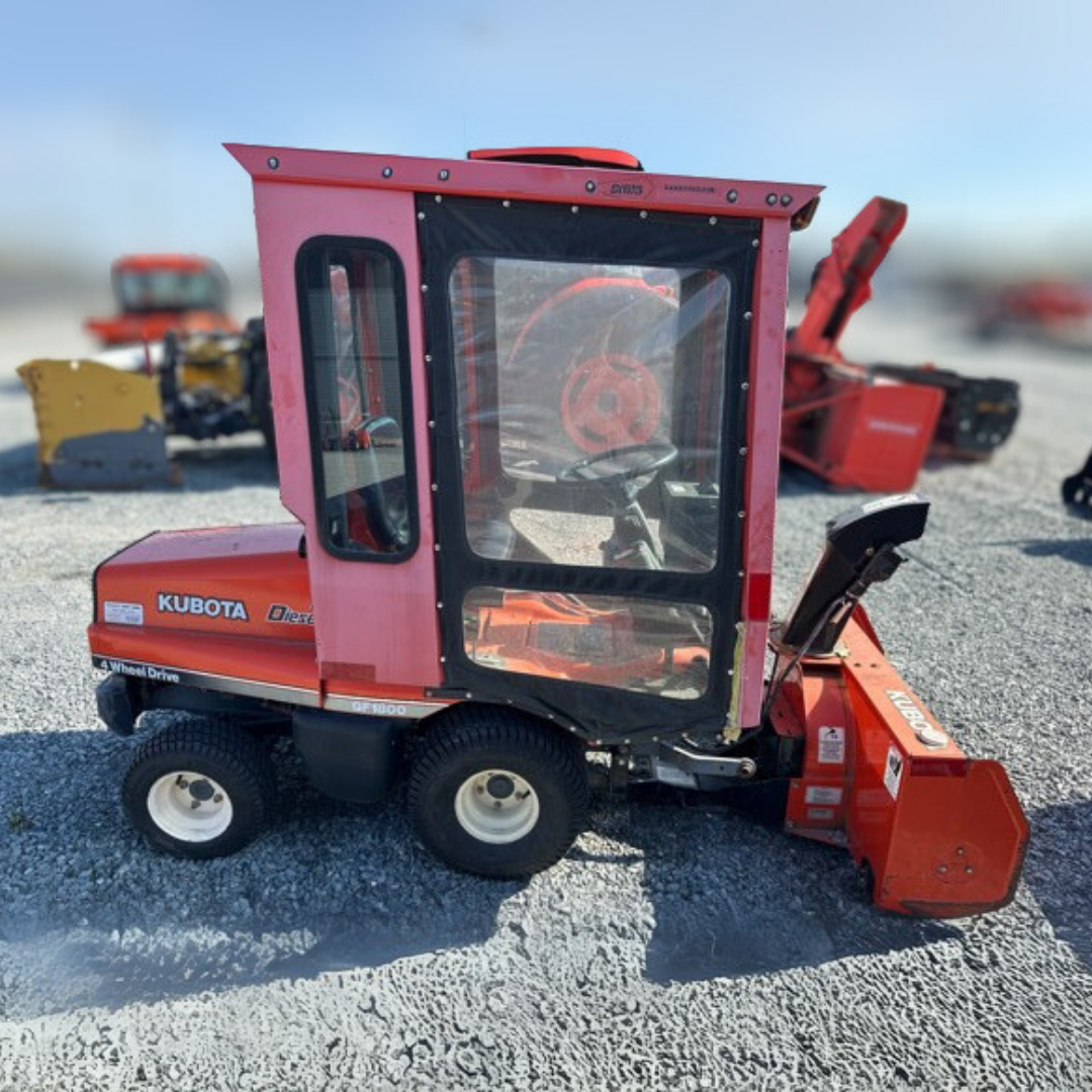 Kubota GF1800-4W lawn tractor