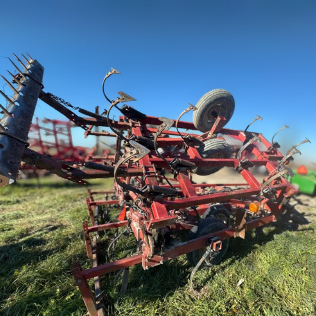 Cultivateur Case IH 4300