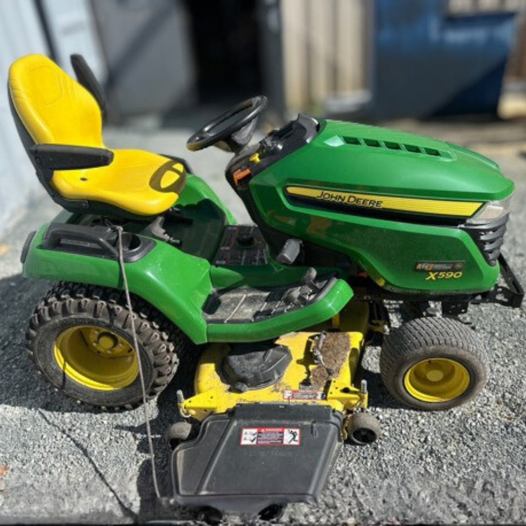 Tracteur à gazon John Deere X590