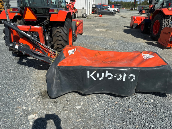Faucheuse Kubota DM1017